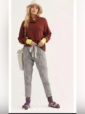 Free People High Waist
Pants Stripes Light at Sunrise Blue White size 4